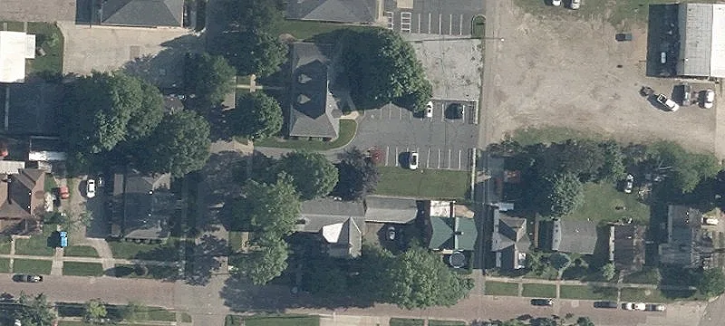 4th St