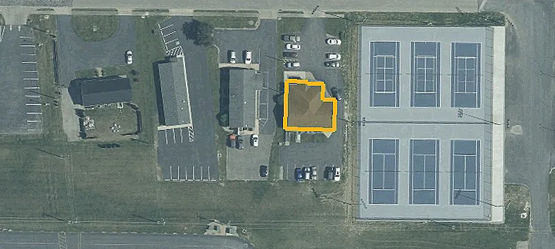 3 Commercial Ave