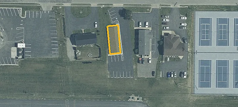 2 Commercial Ave