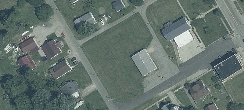 7 Cross St