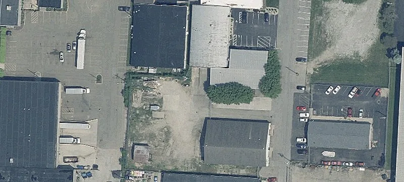 229 Broadway Ave