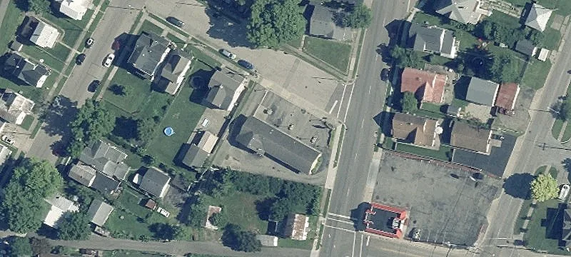 Main St