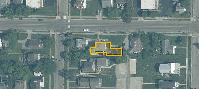 323 Campus Ave