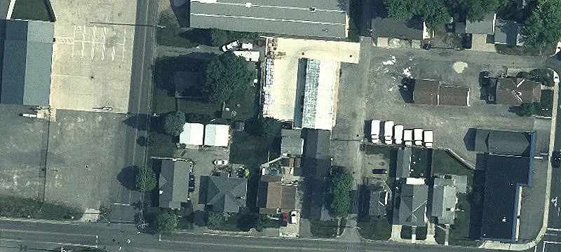 124 Lk Ave