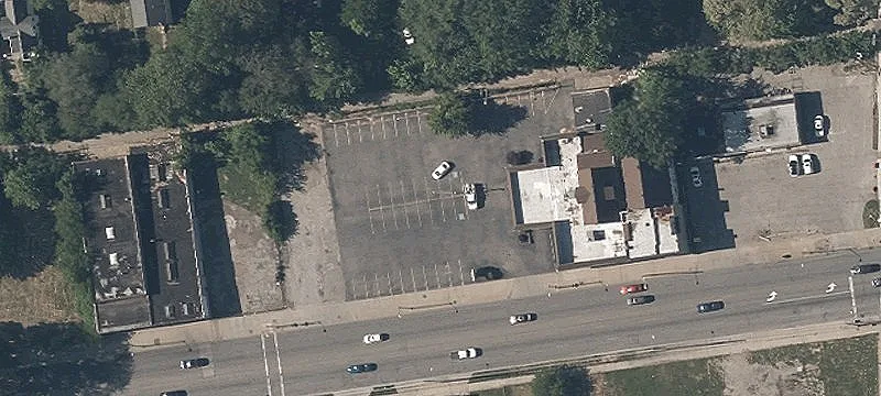 10913 Superior Ave
