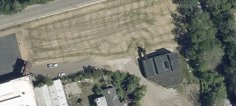 325 Main St