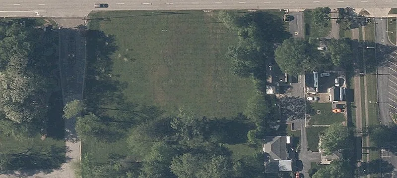 2644 Aurora Rd