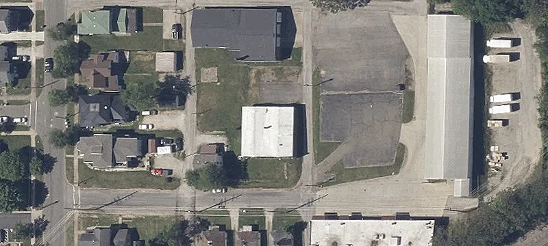 634 Cushman St