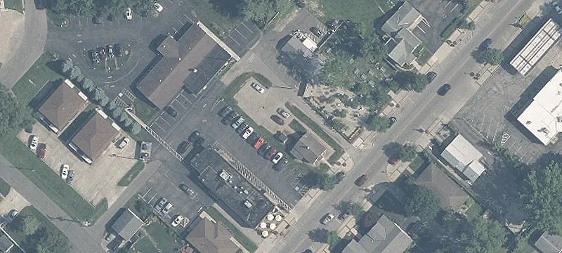 4127 Main St