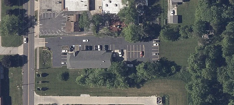 8875 Rdg Rd