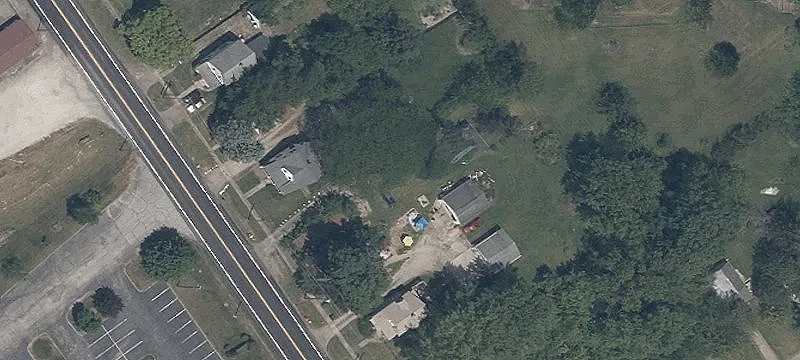 1541 Main St
