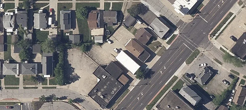5360 Pearl Rd