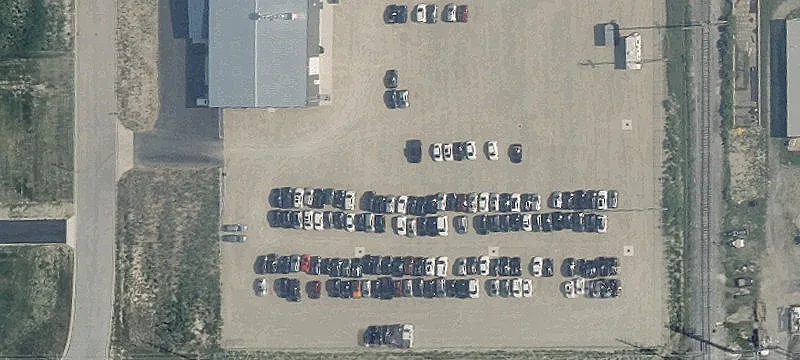 390 Komminsk Dr