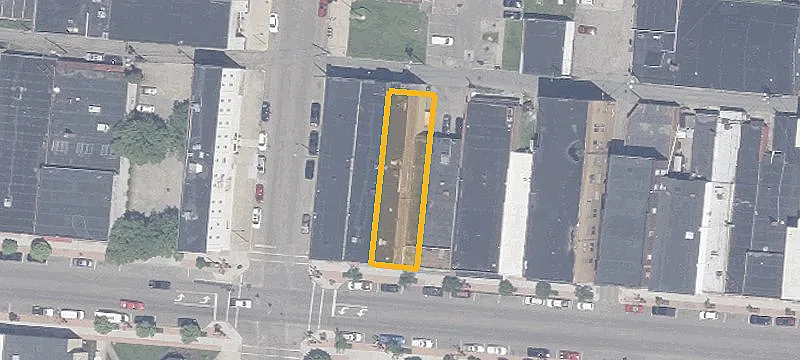 4 Main St