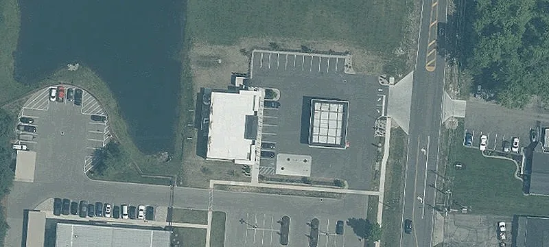 595 Main St