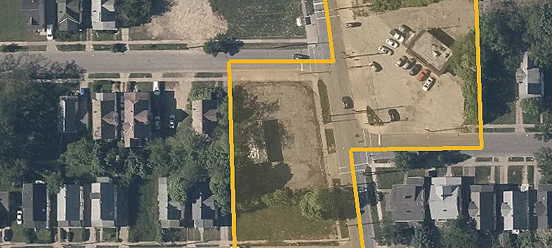896 Lakeview Rd