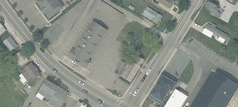1005 Main St