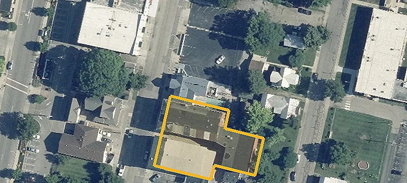 102 2nd St