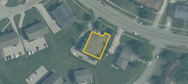 735 Gordon Smith Blvd