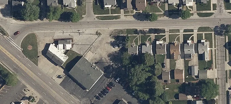 2260 Oakdale Ave