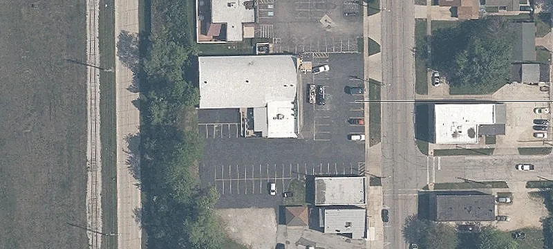 637 High St
