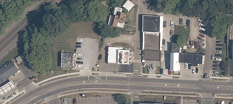 403 Main St
