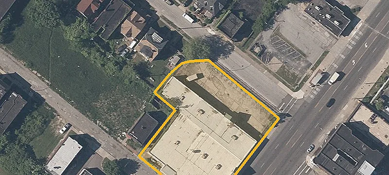 1752 Lakefront Ave