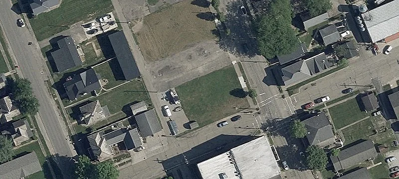 619 Main St
