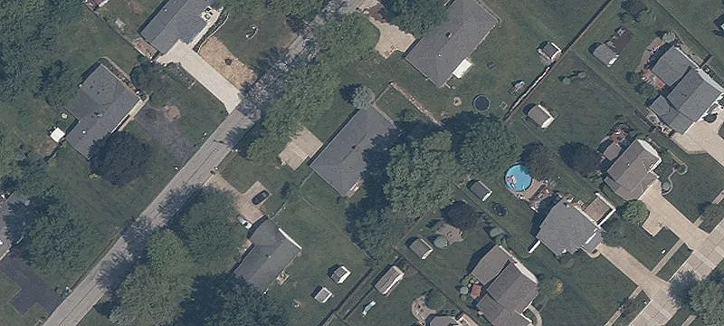 7597 Roselawn Dr