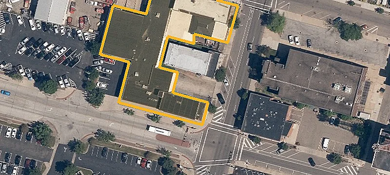 9899 Market N Ave