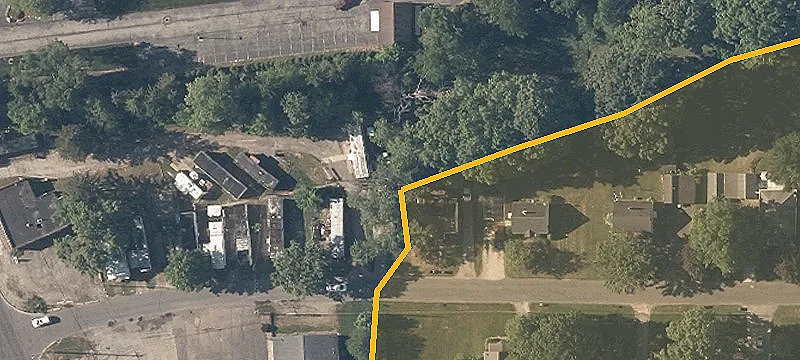 2705 Farmdale Rd