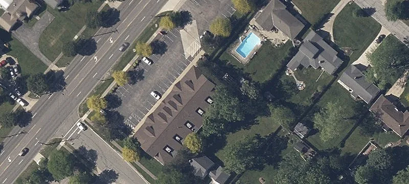 7081 Pearl Rd
