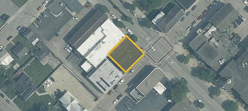237 Main St
