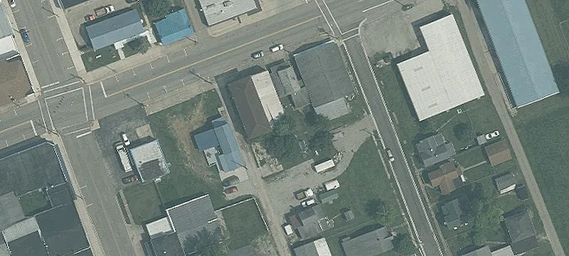33 Frnt St