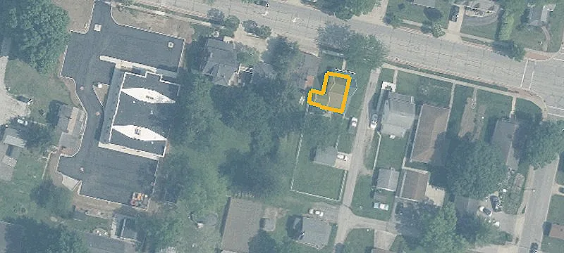 363 Main St
