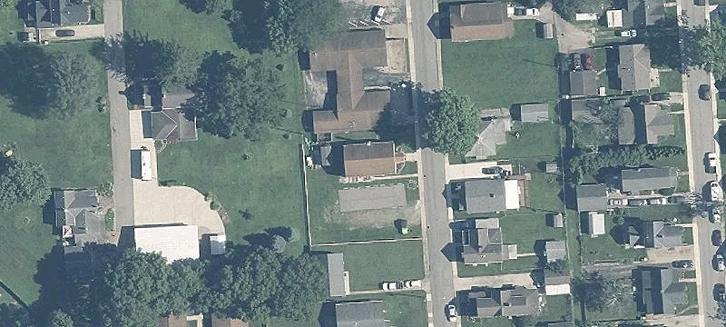 39 Twin St