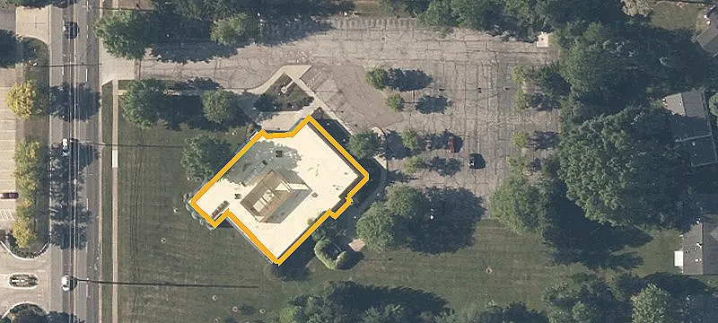 4465 Darrow Rd