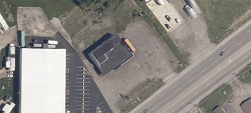 4876 Erie Ave