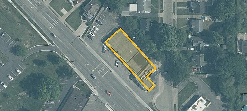 1018 Main St