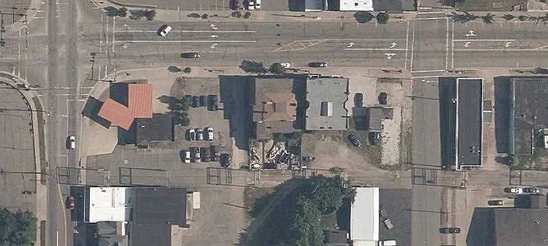 49 Main St