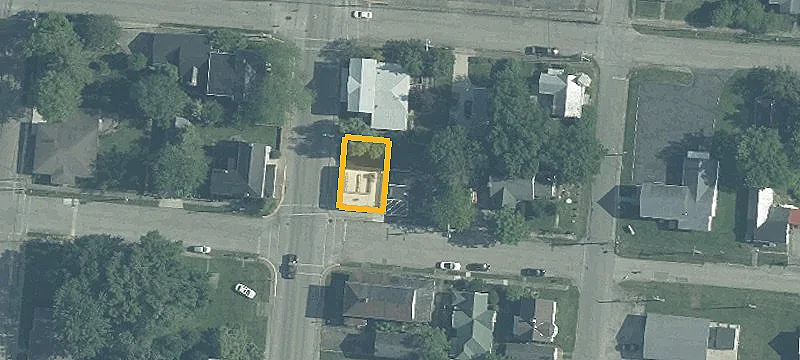 300 Main St