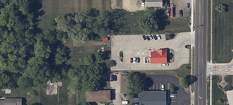 922 Pearl Rd