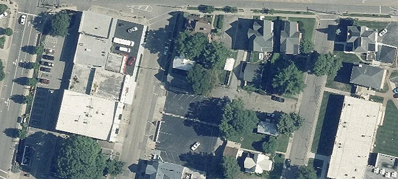 12 2nd St