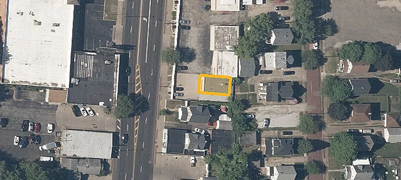 589 Main St