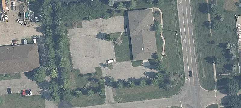 5689 Avery Rd