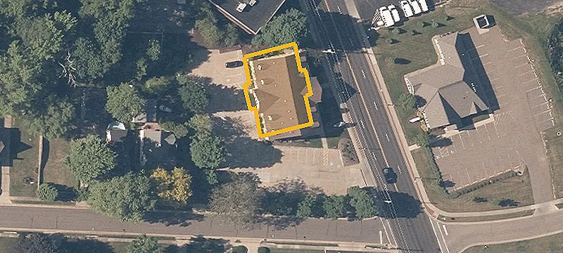 1225 Main St