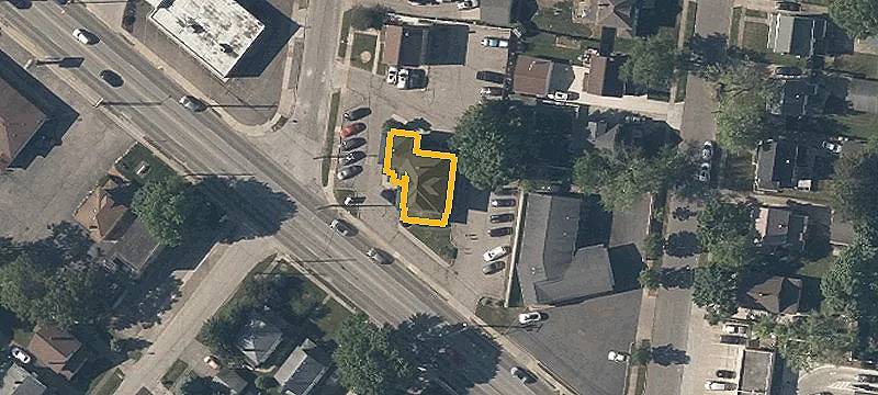 833 Portage Trl