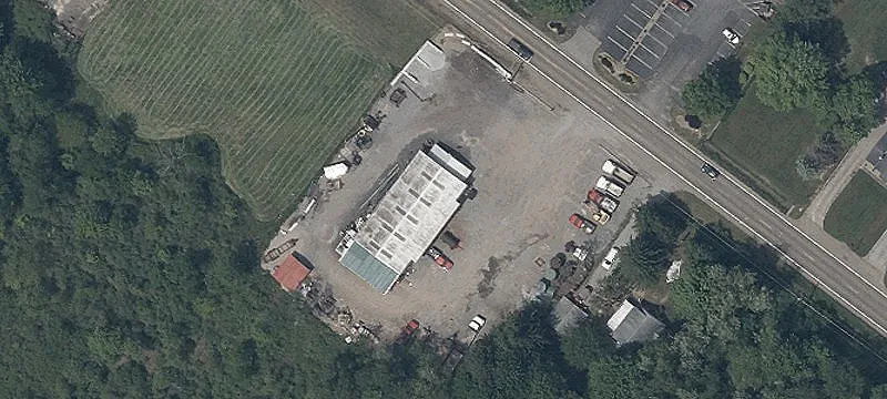 1185 Benton Rd