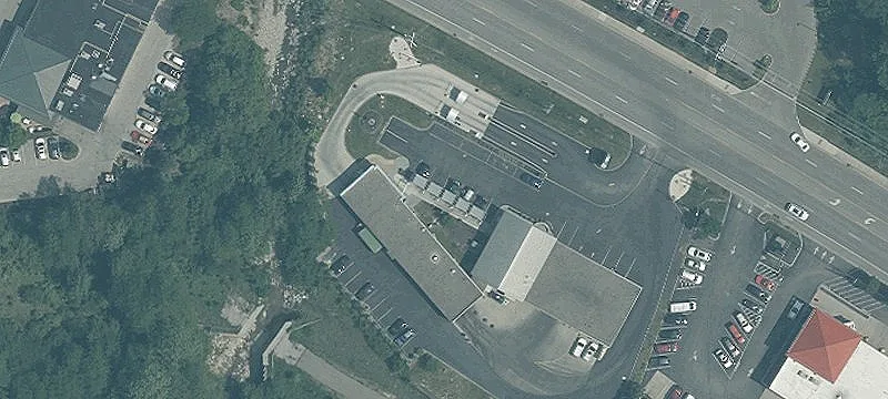 7489 Wooster Pike