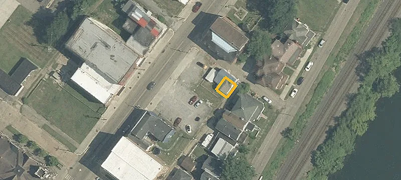 442 Main St
